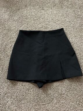 Zara Black Skort with Side Pleat